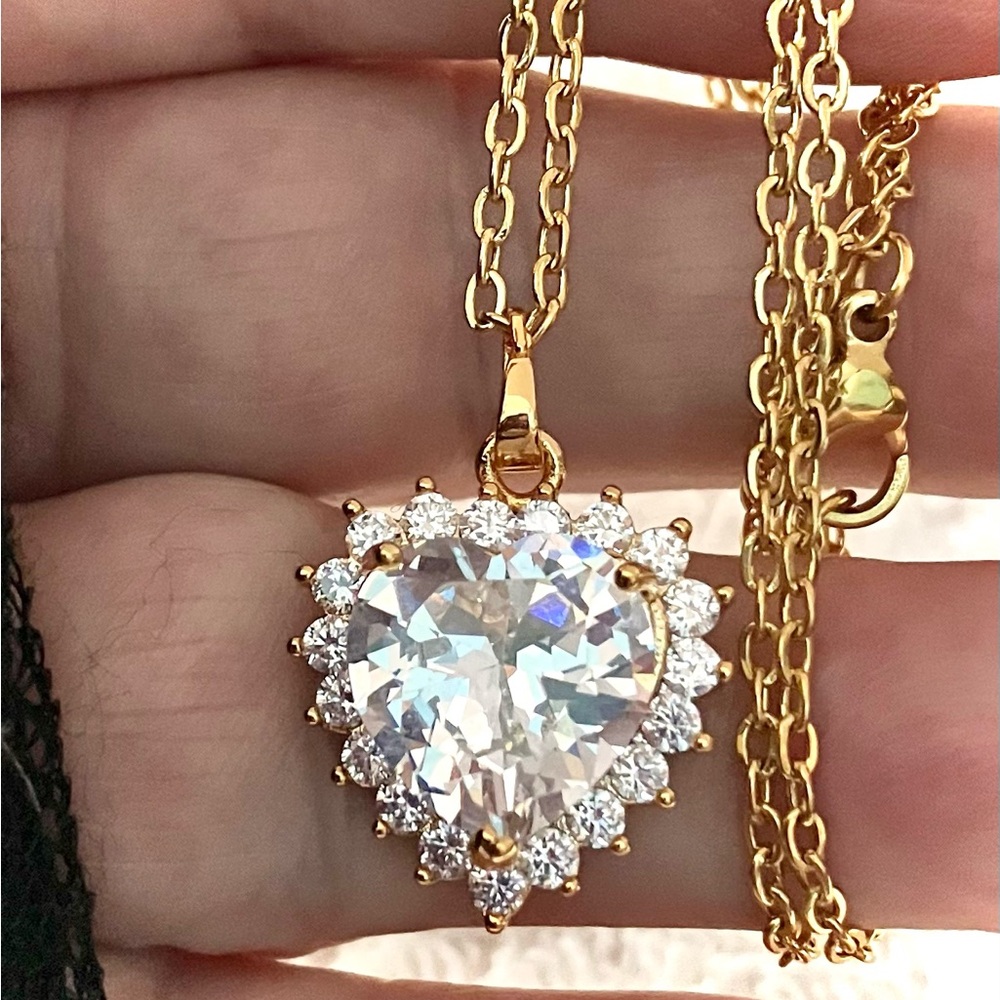 MOTHERS DAY GIFT> COCKTAIL HEART NECKLACE